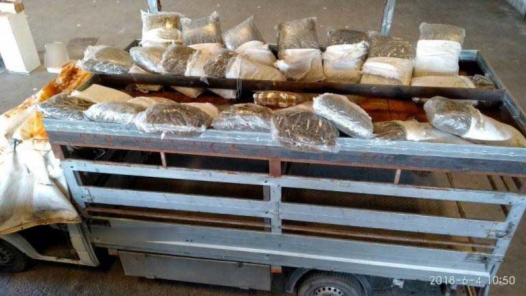Πάνω από 8 κιλά ηρωίνης και 210 κιλά κάνναβης κατασχέθηκαν από αστυνομικούς της Δ. Αστυνομίας Καστοριάς