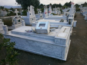 Ζημιές από τυφώνα στο κοιμητήριο Τρίπολης