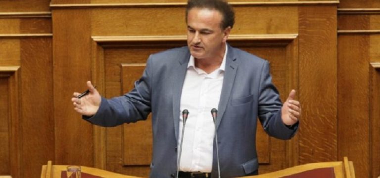 Γιάννης  Αντωνιάδης: “Αναστέλλονται, δεν καταργούνται τα πανεπιστημιακά τμήματα”