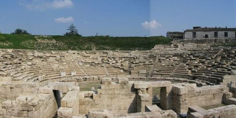Οι Όρνιθες στο Αρχαίο Θέατρο Μυτιλήνης