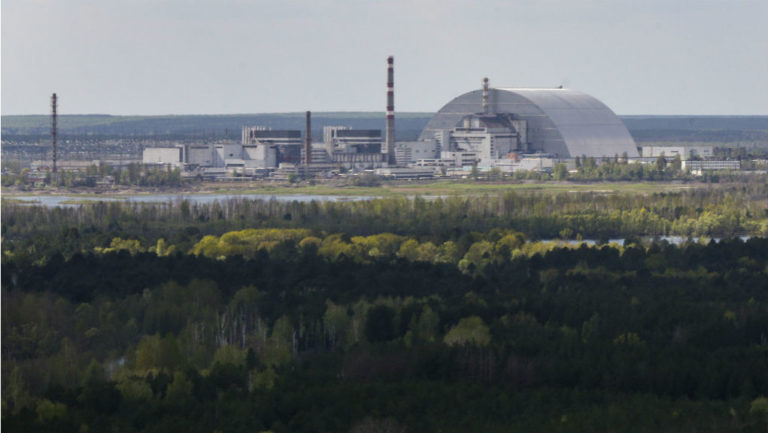 Πυρκαγιά γύρω από το εργοστάσιο του Τσερνόμπιλ – Δεν σημειώθηκε αύξηση της ραδιενέργειας