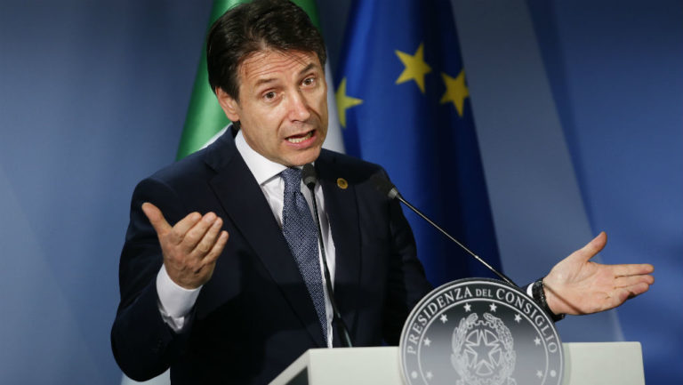 Ιταλία: Πράσινο φως στον προϋπολογισμό, με ψήφο εμπιστοσύνης στην κυβέρνηση Κόντε