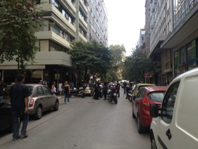 Άγνωστοι εισέβαλαν στην Ελληνοαμερικανική Ένωση