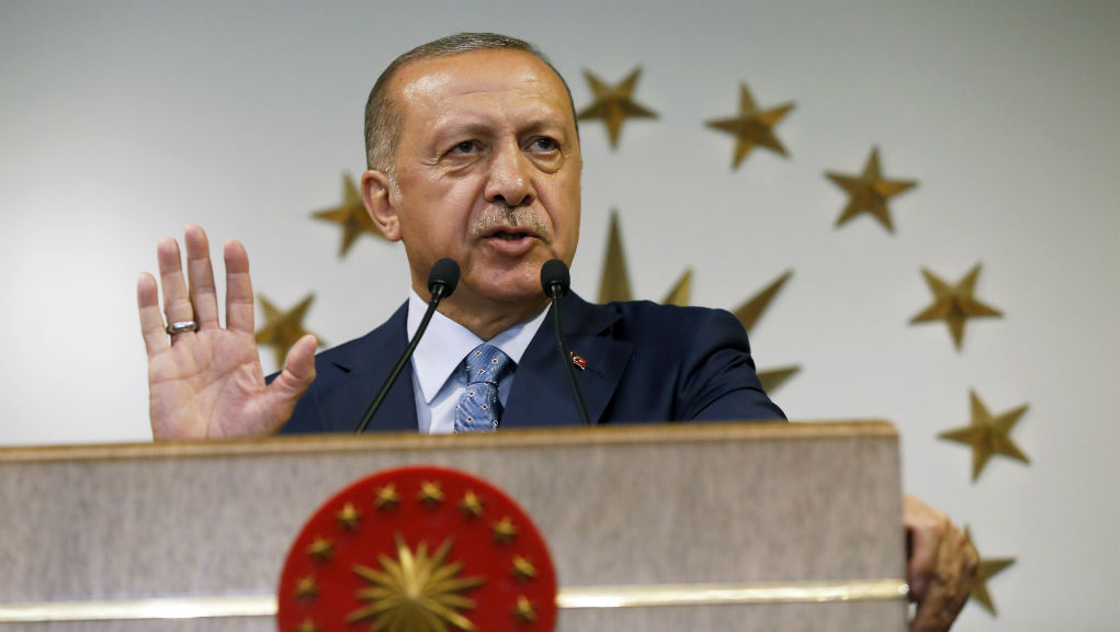 Παντοδύναμος πρόεδρος της Τουρκίας ο Ρετζέπ Ταγίπ Ερντογάν (video)