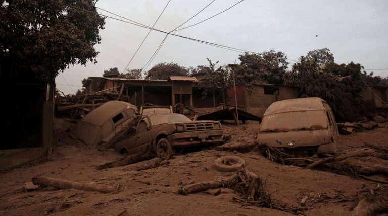 Γουατεμάλα: Στους 62 οι νεκροί από το ηφαίστειο – Νέες έρευνες για επιζώντες (video)