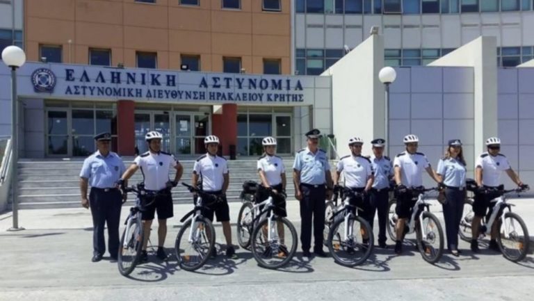 Αστυνομικοί σε …ορθοπεταλιές