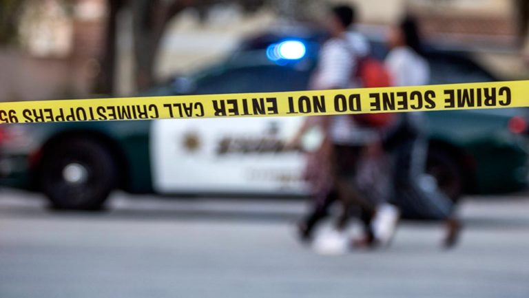 ΗΠΑ: Tρεις νεκροί και τρεις τραυματίες από πυροβολισμούς σε αίθουσα μπόουλινγκ