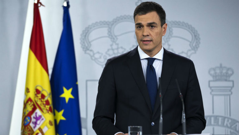 Ορκίστηκε η κυβέρνηση της Ισπανίας ενώπιον του βασιλιά Φελίπε