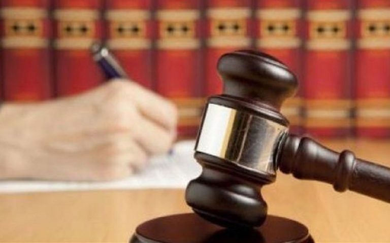 Οι συμβολαιογράφοι αποφάσισαν τη λήξη της αποχής τους