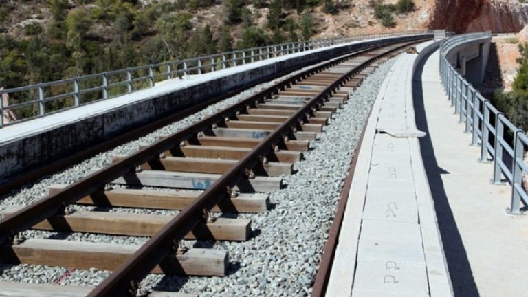 «Χειρόφρενο» σήμερα σε τρένα και προαστιακό