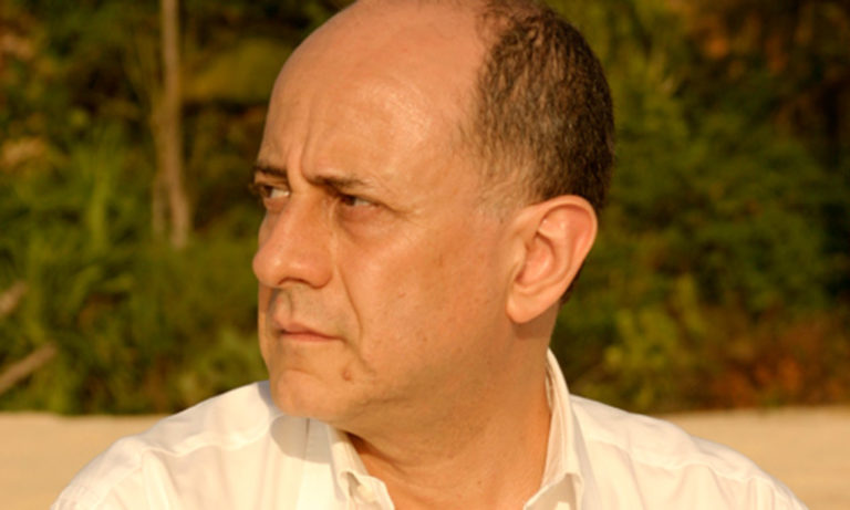 Ο Γιώργος Βέης  στο Καφέ-ΟΣΕ Λεχαινών