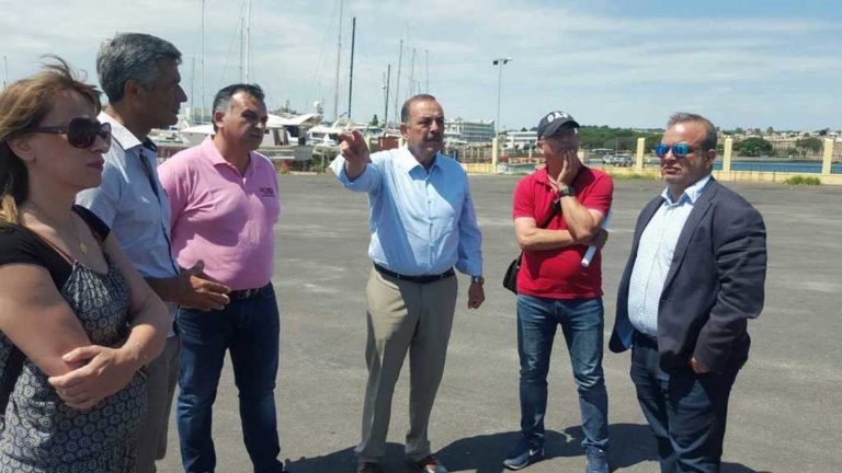 Επιλύει το κυκλοφοριακό η δημοτική αρχή Ρόδου