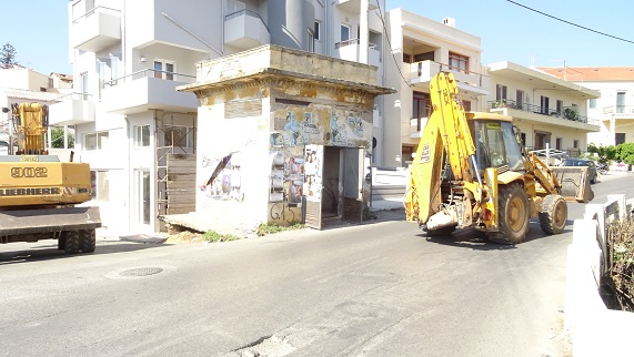 Χανιά: Κατεδάφιση υποσταθμού ΔΕΗ στη Χαλέπα (video)