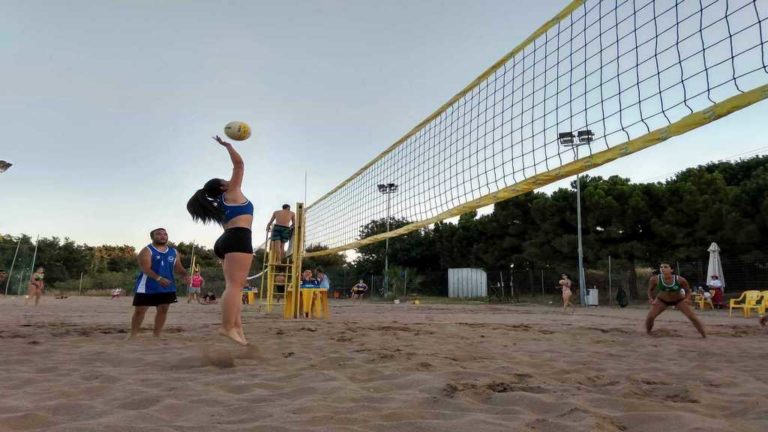 Συναρπαστικός ο πρώτος τελικός στο Beach Volley