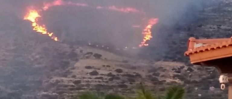 Χανιά: Σε εξέλιξη πυρκαγιά στα Φαλάσαρνα Κισάμου