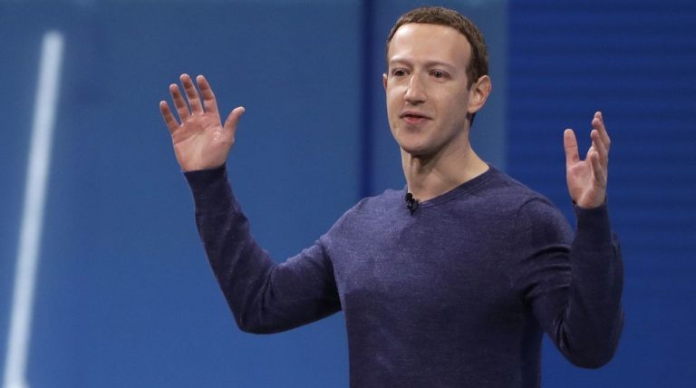 Facebook: «Φτωχότερος» κατά περισσότερα από 15 δισ. δολάρια έγινε ο Μαρκ Ζούκερμπεργκ