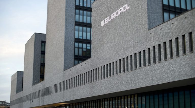 Προειδοποίηση Europol ότι η πανδημία δημιουργεί ιδανικές συνθήκες για την εξάπλωση του οργανωμένου εγκλήματος
