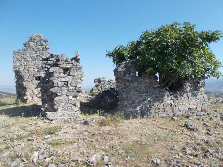 Τα ιστορικά φυλάκια της Μελούνας Τσαριτσάνης