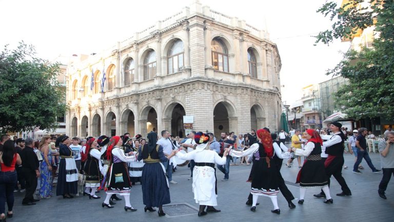 Εντυπωσιακή συμμετοχή στο “Τέχνη Καθ’ Οδόν”