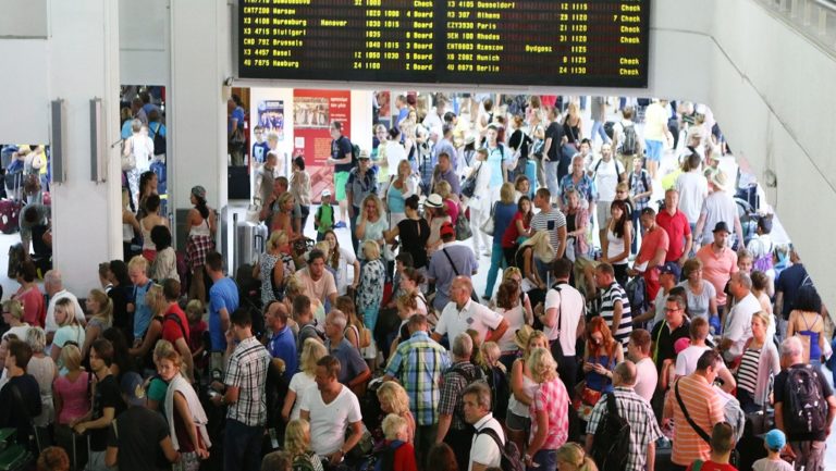 Συνεχείς συλλήψεις στα αεροδρόμια της Κρήτης
