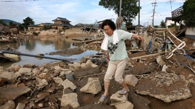 Ιαπωνία: Αυξάνονται οι νεκροί από τις σφοδρές βροχοπτώσεις