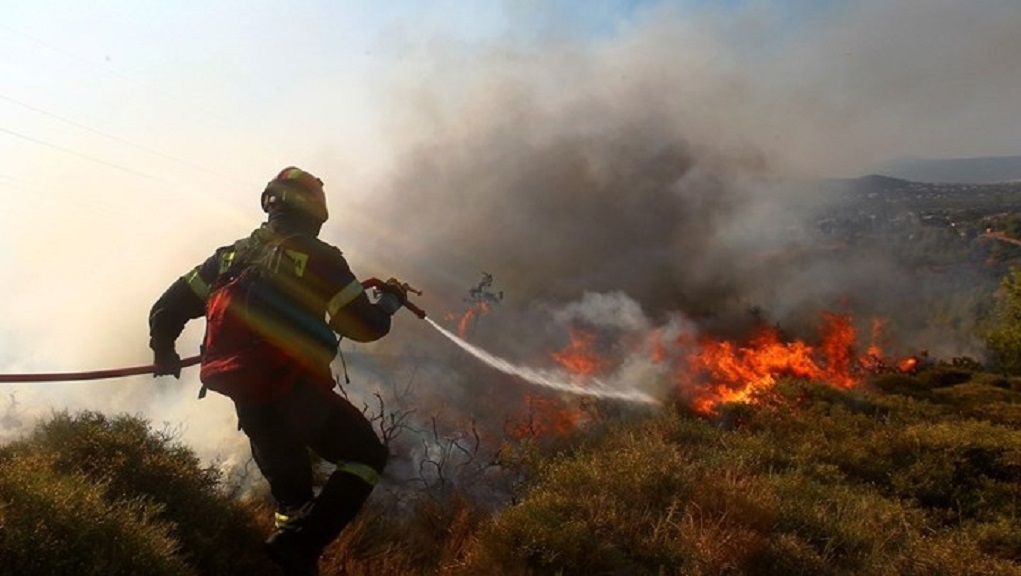 Υπό μερικό έλεγχο η πυρκαγιά στην περιοχή Κορυφή της Ηλείας