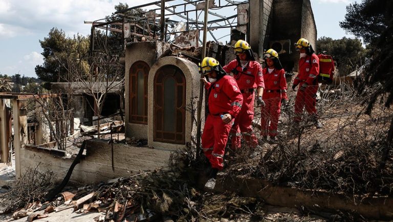 Πώς βίωσε μια Λαρισαία την τραγωδία στην Αττική