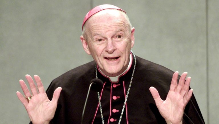 Παραιτήθηκε ο αρχιεπίσκοπος της Ουάσιγκτον λόγω κατηγορίας για σεξουαλική κακοποίηση