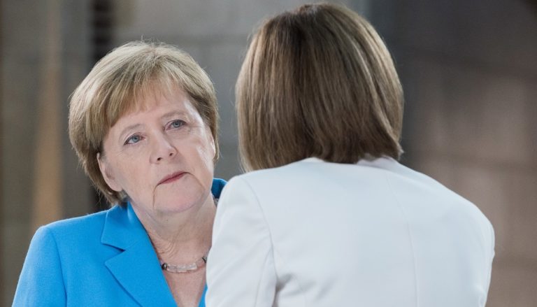 Τη συνέχιση της συνεργασίας CDU-CSU θέλει η Μέρκελ