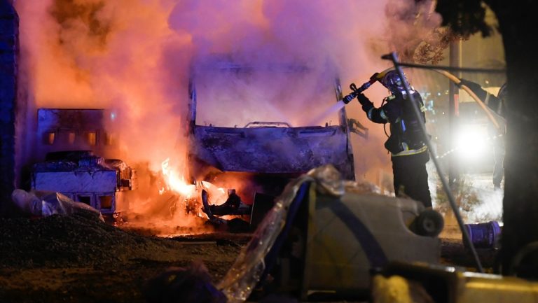 Γαλλία: Εκκλήσεις για ηρεμία στη Νάντη μετά τον θάνατο νέου από αστυνομικά πυρά