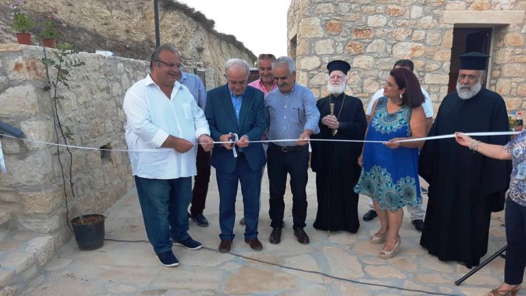 Εγκαινιάστηκε το ανοιχτό θέατρο