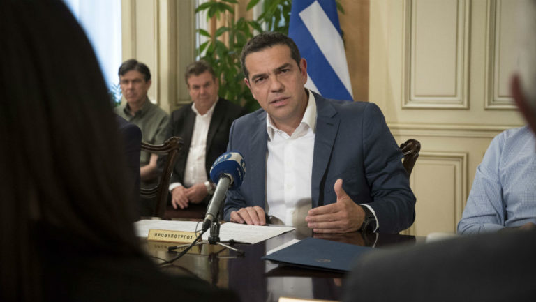 Σφοδρές επικρίσεις από την αντιπολίτευση στον Α. Τσίπρα για την ανάληψη πολιτικής ευθύνης