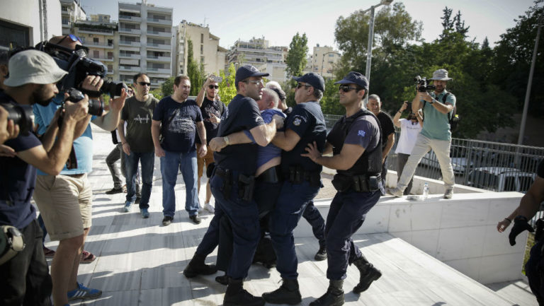 Με την απολογία του κατηγορουμένου συνεχίζεται η δίκη για τη Δ. Ζέμπερη (video)