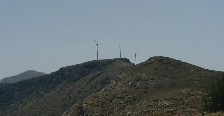 Υπουργείο Ανάπτυξης και Επενδύσεων: Επτά νέες άδειες για ΑΠΕ