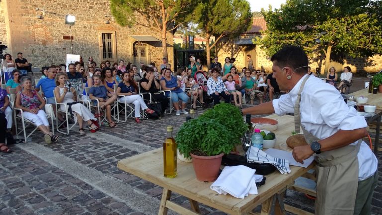 Λέσβος : Συνθέσεις από Θάλασσα και Ελαιόλαδο στο Μουσείο Βιομηχανικής Ελαιουργίας από τον Αλέξανδρο Παπανδρέου