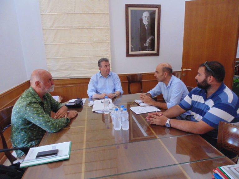 Συνάντηση Περιφερειάρχη με τον Δήμαρχο Καντάνου