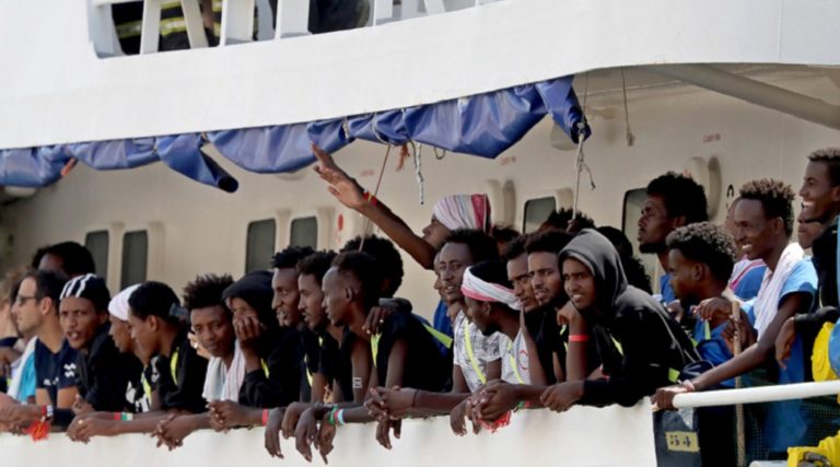 Το πλοίο Aquarius στη Μάλτα – Θα αποβιβαστούν οι 141 μετανάστες