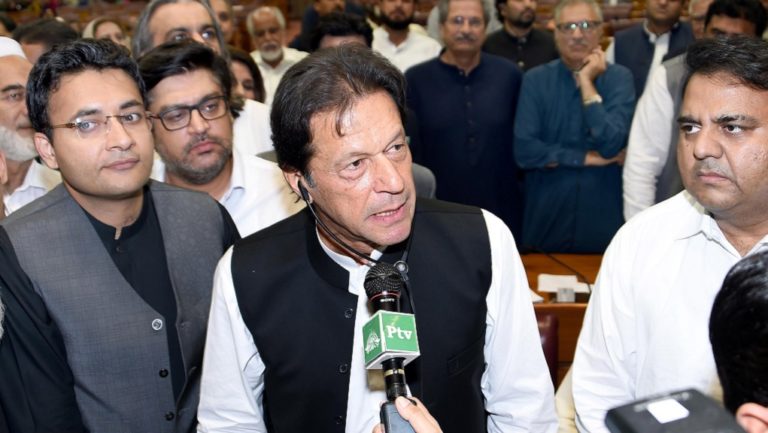 Ορκίστηκε ο νέος πρωθυπουργός του Πακιστάν Ίμραν Χαν