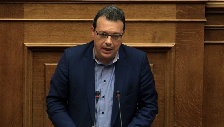 Σ. Φάμελλος: “Εφαρμόστηκε σχέδιο εκκένωσης στο Μάτι και απομακρύνθηκαν 15.000 κάτοικοι” (audio)