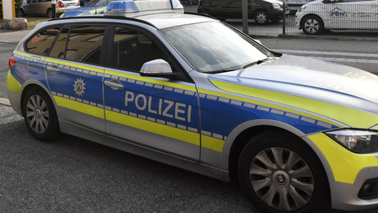 Γερμανία: Τρεις άνθρωποι βρέθηκαν νεκροί, χτυπημένοι από βαλλίστρες, σε ξενοδοχείο