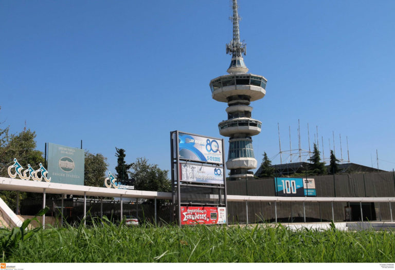 Ετοιμασίες για το εμπορικό περίπτερο της Περιφέρειας Πελοποννήσου στη ΔΕΘ