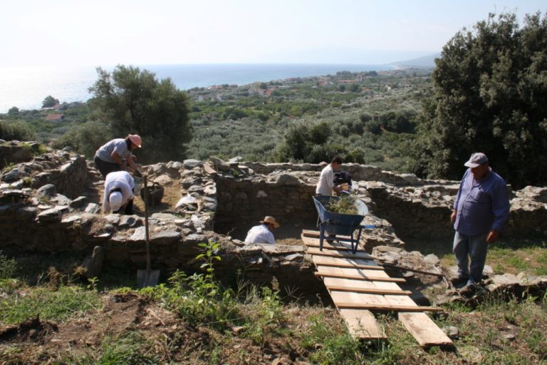 Κέντρο διακίνησης προϊόντων το Κάστρο Βελίκας