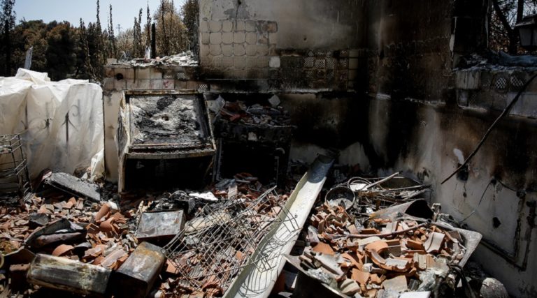 Στη Βουλή η τροπολογία για τη λήψη μέτρων στις πυρόπληκτες περιοχές της Αττικής