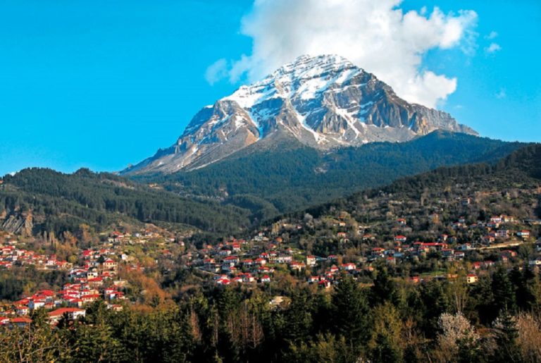 Εικαστική Έκθεση στα Πράμαντα