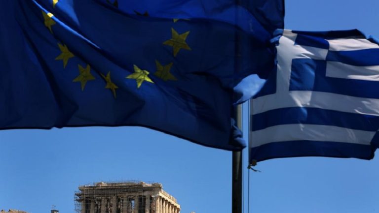 Πολιτική κόντρα για την έξοδο από τα μνημόνια