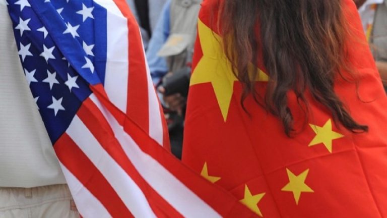 Κλιμακώνεται ο εμπορικός πόλεμος ανάμεσα στις ΗΠΑ και στην Κίνα