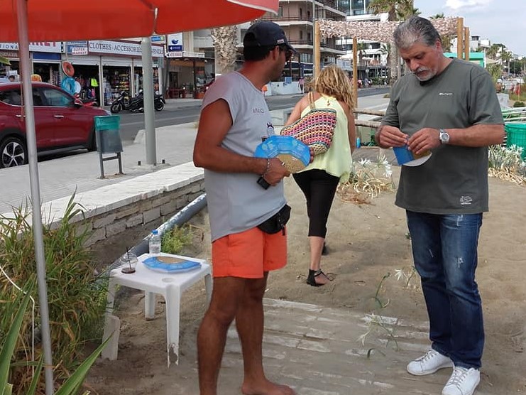 Ρέθυμνο: Χάρτινα τασάκια στις παραλίες του Δήμου