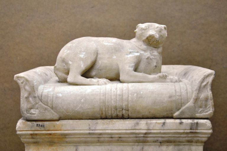 Ο «εξηπλωμένος μικρός κύων» παρουσιάζεται στο Εθνικό Αρχαιολογικό Μουσείο