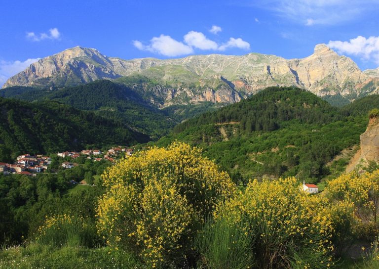 Άνθρωποι και τόπος στα Τζουμέρκα