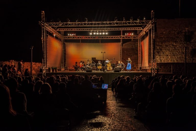 Λέσβος: 4ο Διεθνές Φεστιβάλ Μουσικής Μολύβου-Ένας παραδοσιακός οικισμός στους ρυθμούς της κλασικής μουσικής